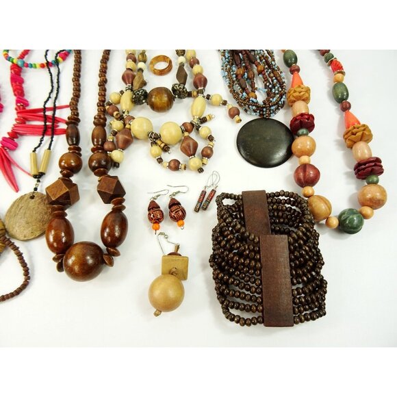 Wood Jewelry Lot 30pc Wooden Necklaces Bracelets - Picture 7 of 15